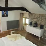 Rum i privatbostad Le Chatel En Beaujolais Valsonne