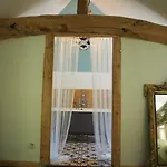Le Chatel En Beaujolais Rum i privatbostad