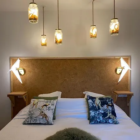 Le Chatel En Beaujolais ホームステイ Valsonne