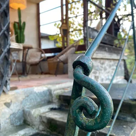 ホームステイ Le Chatel En Beaujolais Valsonne