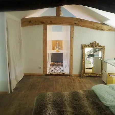 ホームステイ Le Chatel En Beaujolais *