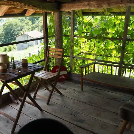 Le Chatel En Beaujolais Homestay Valsonne