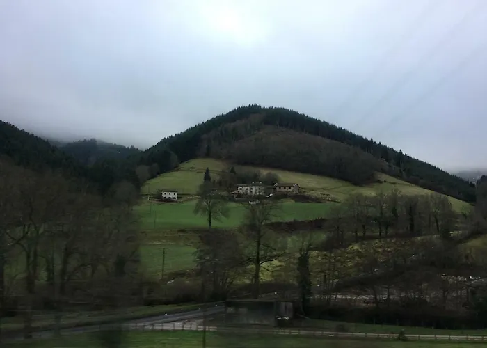 Le Chatel En Beaujolais